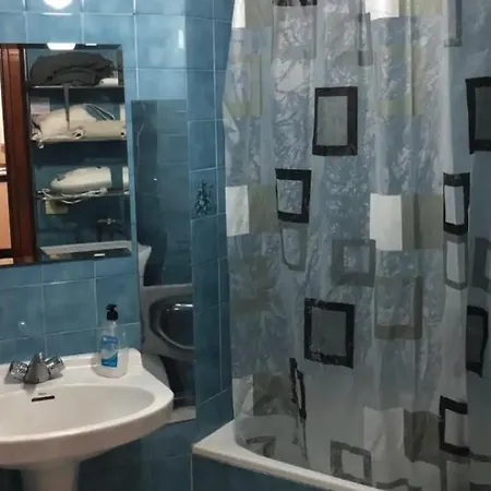 Apartamento A Pie De Playa Y Piscina Nerja